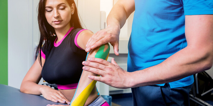 reha-meuser_moodbild_kinesiotape-ellebogen
